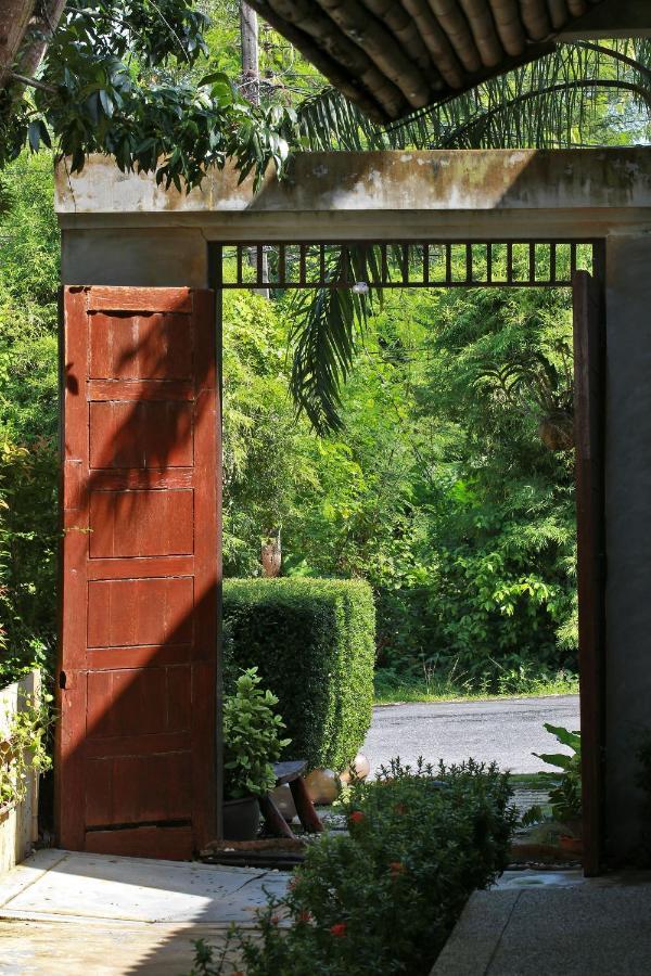 Tea Tree Boutique Resort Rawai Exterior photo